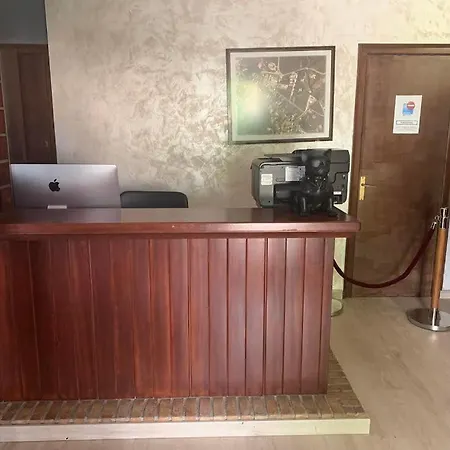 Hotel Fiesta Mega Only Adults מלון Darnius