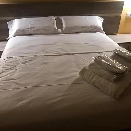מלון Hotel Fiesta Mega Only Adults